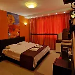 Apartmanhotel Francesca 4*