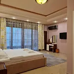 Francesca Obor Aparthotel 4*