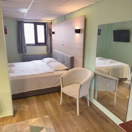 Apartahotel Francesca 4*