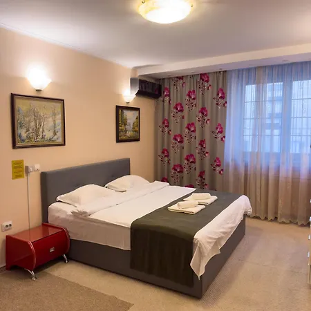Francesca-aurora Obor Aparthotel Bucharest