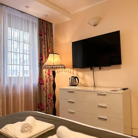 Francesca-aurora Obor Aparthotel Bucharest