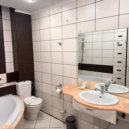 Aparthotel Francesca 4*