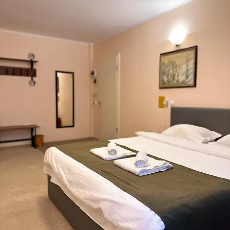 Francesca-aurora Obor 4* Bucharest