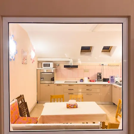 Francesca Aparthotel