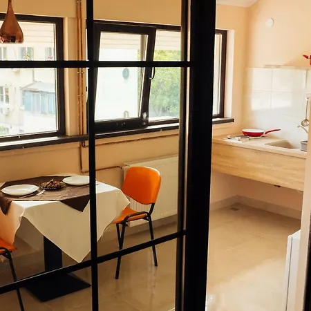 Francesca Aparthotel